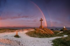 Twr Mawr Lighthouse for unforgettable sunsets over Snowdonia and the Llyn Peninsula.