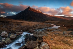 Pen Yr Ole Wen North Wales at first light Winter sunrise  framed prints for sale